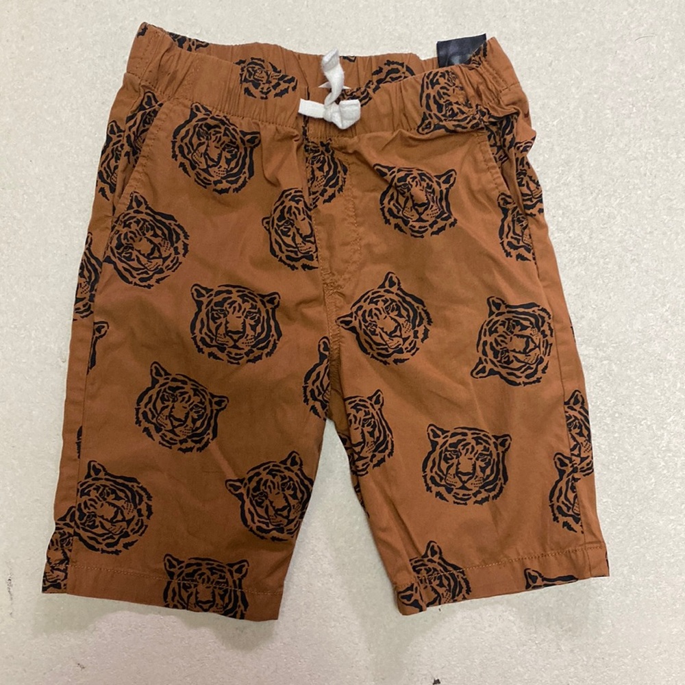 H&M boys tiger shorts